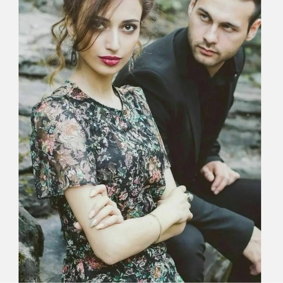 41. Zara Floral Lace Scalloped Hem Midi Dress Size So - Picture 5 of 16